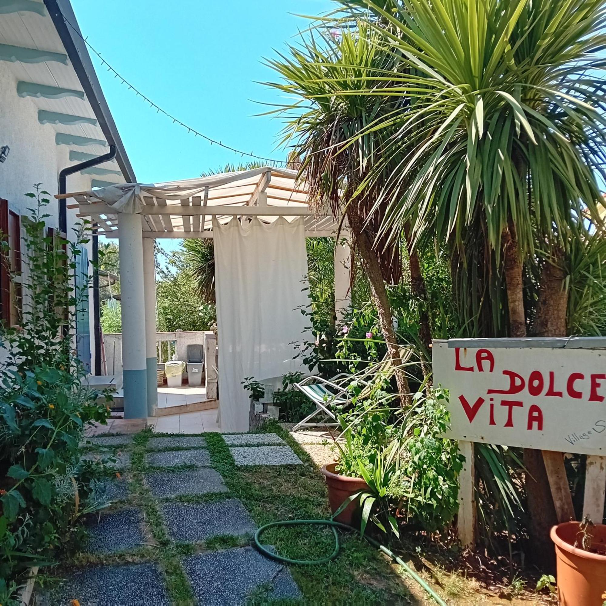 Sogno Vacanze Apartamento Massa  Exterior foto